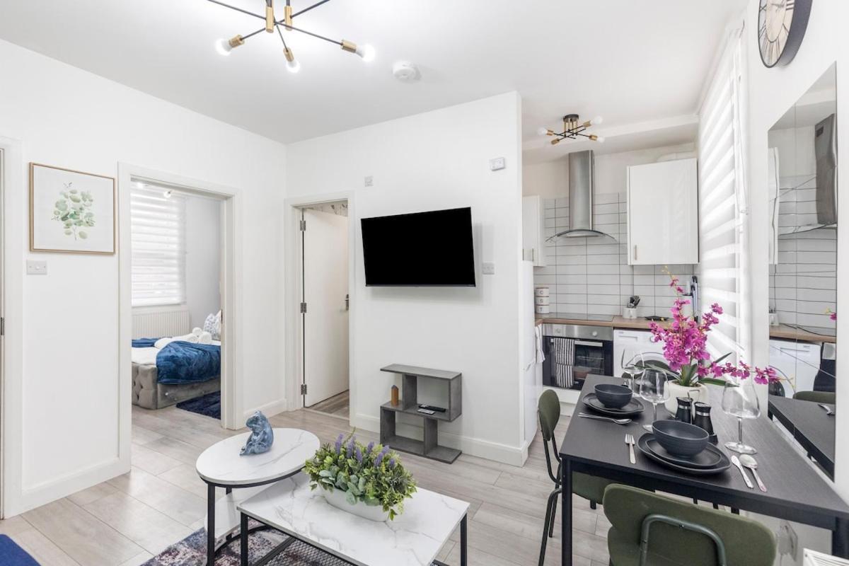 1 Bed Next Transports & Easy Access To Ctr *